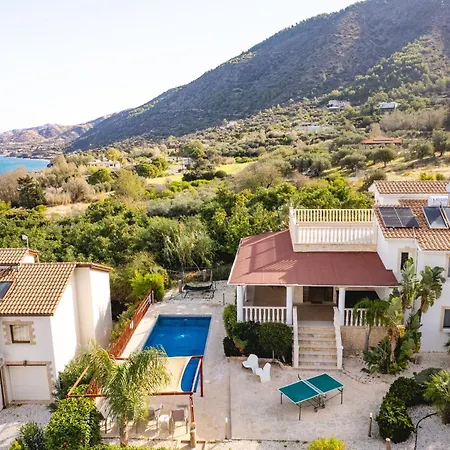 Villa Pomos Harbour View *