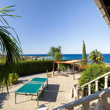 Pomos Harbour View * Pachyammos