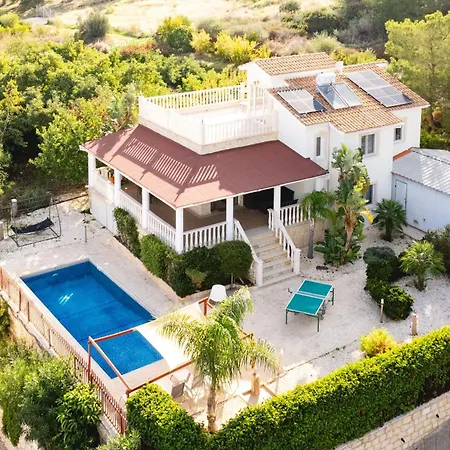 Villa Pomos Harbour View *