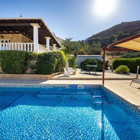 Villa Pomos Harbour View