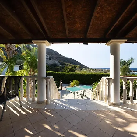 Pomos Harbour View *