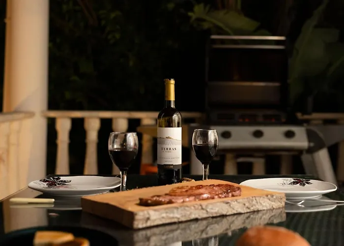 Pomos Harbour View * Παχύαμμος