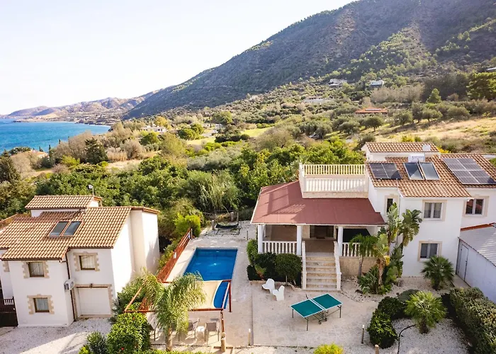 Βίλα Pomos Harbour View *