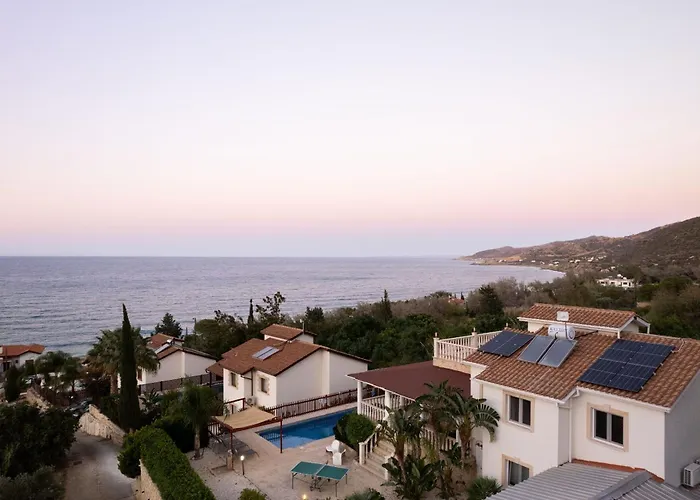 Pomos Harbour View *